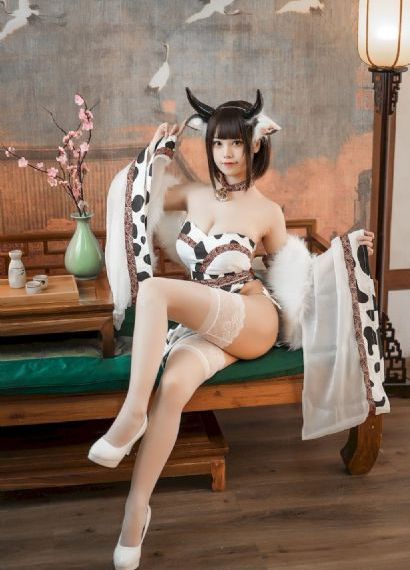 把朕的龙精含着h太子妃